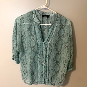 Women’s blouse